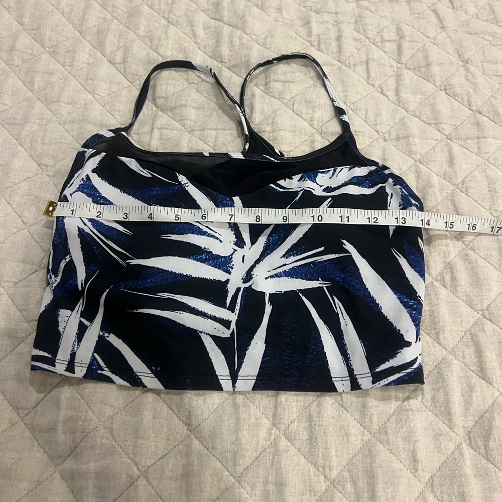Fabletics tank - Picture 7 of 11